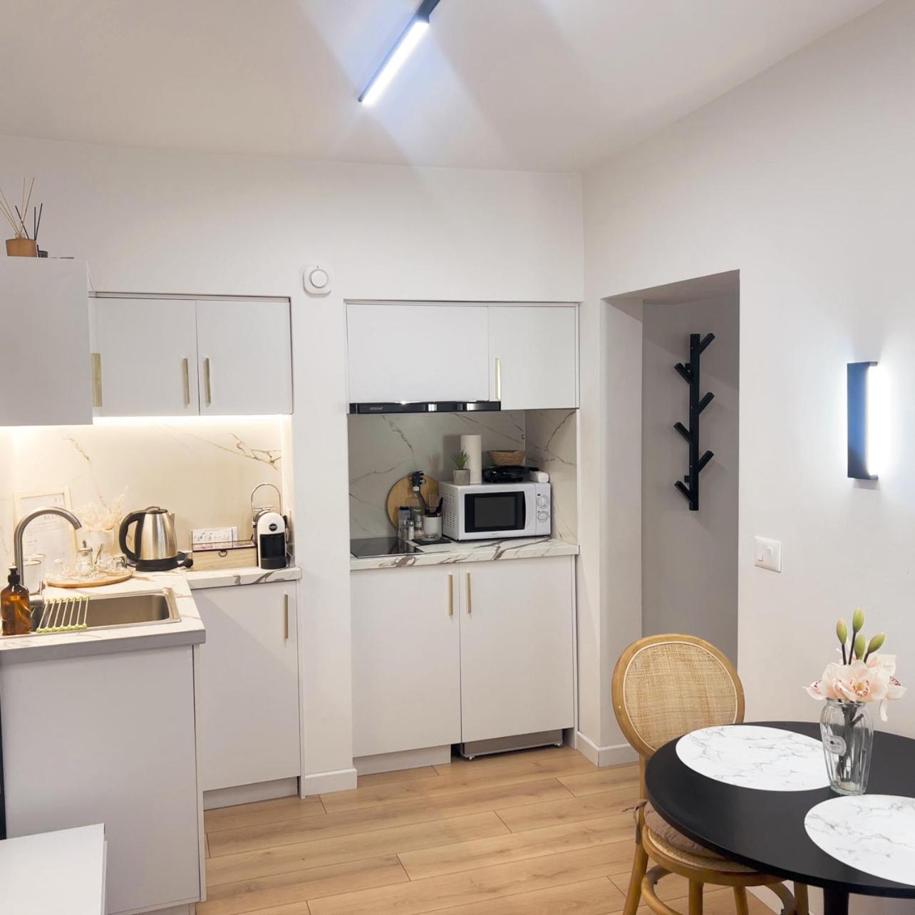 Bllok Scandi Apartments 1 Self-Check-In Tirana Buitenkant foto